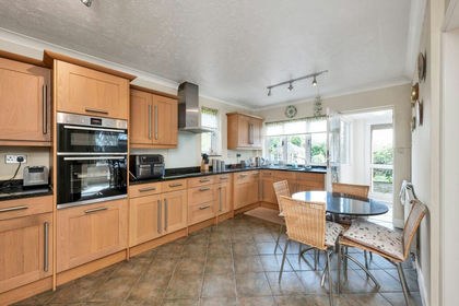 1.5 acres of House with Land for sale in Melbourn