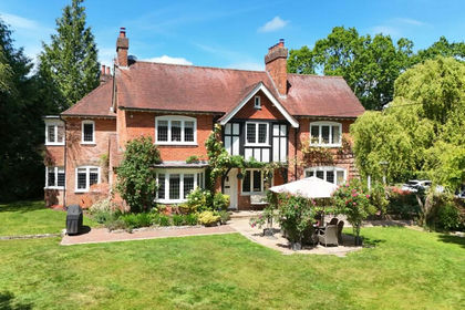 1.2 acres of House with Land for sale in Burley