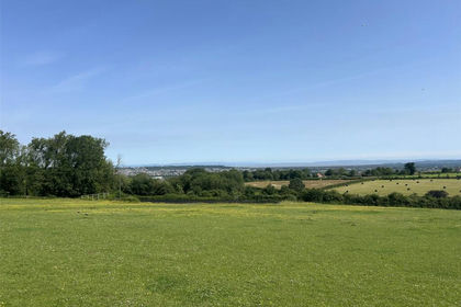 4.8 acres of Equestrian property for sale in Hutton