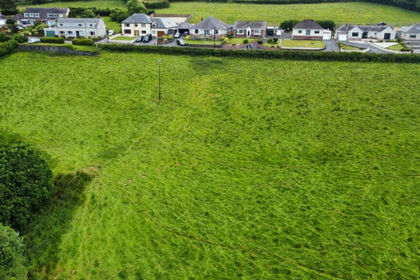 7 acres of Agricultural Land for sale in Llangunnor