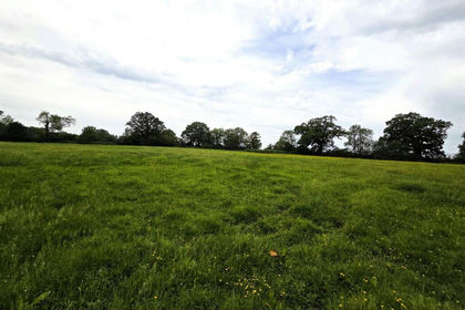 3.5 acres of House with Land for sale in Selwood