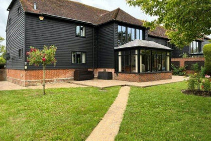 Barn Conversion for sale in Hadlow
