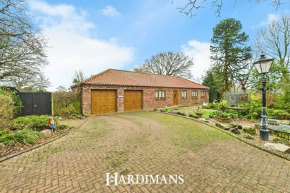 3 acres of Agricultural Land for sale in Corton