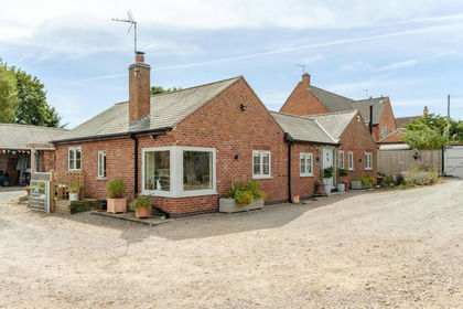 5.5 acres of Equestrian property for sale in Hathern