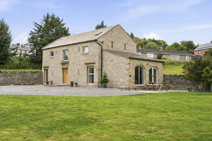9 acres of House with Land for sale in Middleham