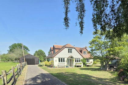 4.7 acres of Equestrian property for sale in Staplehurst