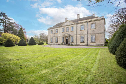 3 acres of Estate for sale in North Nibley