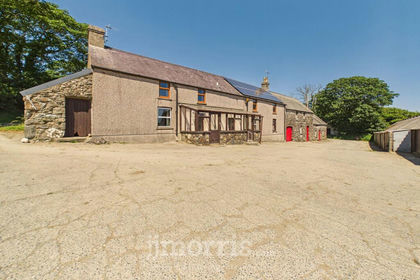 2.5 acres of Smallholding for sale in Ambleston