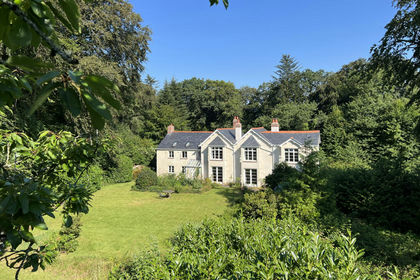 6.8 acres of Country Home for sale in Thornbury
