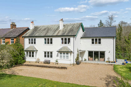 1 acre of House with Land for sale in Gerrards Cross