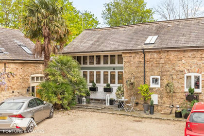 Barn Conversion for sale in Harlow