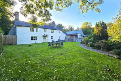 1 acre of House with Land for sale in Brentor