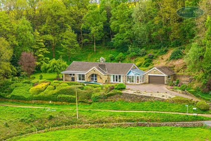 1.4 acres of House with Land for sale in Bradfield