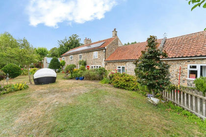 1 acre of Cottage for sale in Barton Mills