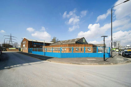 Warehouse for sale in West Ham and Beckton