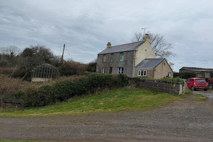 44.5 acres of Agricultural Land for sale in Walwyn's Castle