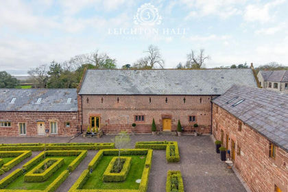Barn Conversion for sale in Neston