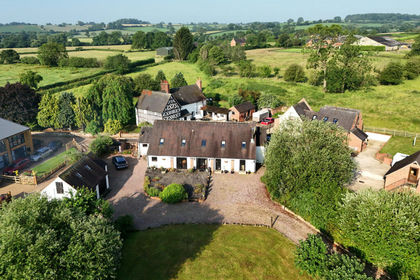 Barn Conversion for sale in Marston Montgomery