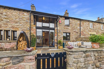 Barn Conversion for sale in Halton-with-Aughton
