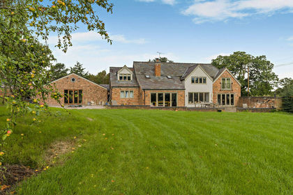 4.3 acres of House with Land for sale in Tilston