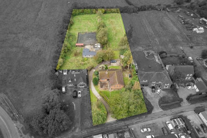 1.5 acres of Equestrian property for sale in Great Steeping