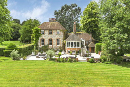 5 acres of Land for sale in Little Missenden