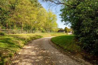 4.7 acres of House with Land for sale in Heathfield and Waldron