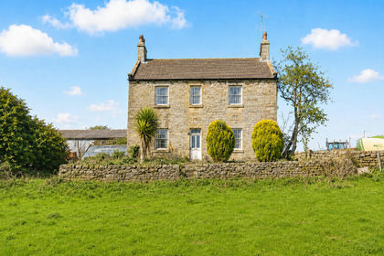 2.9 acres of Farmhouse for sale in Haverah Park