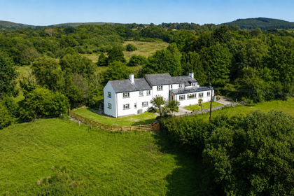 10.2 acres of Smallholding for sale in Llanybydder