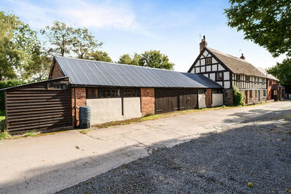 Barn Conversion for sale in Leominster