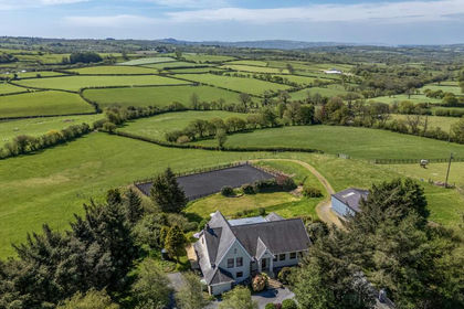 15 acres of Equestrian property for sale in Llanfihangel Aberbythych