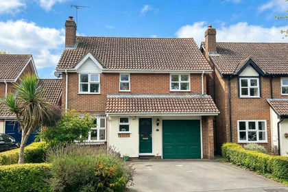 5.8 acres of House with Land for sale in Fawley