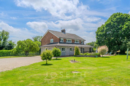 3.5 acres of House with Land for sale in Bramford