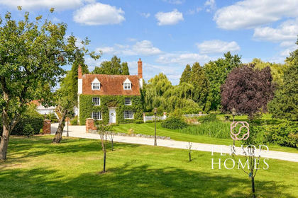 2.3 acres of Historic House for sale in Great Waltham