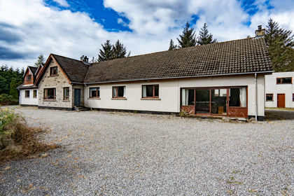 7.8 acres of House with Land for sale in Inverness, Skye and West Ross-shire