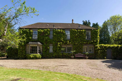 1.5 acres of House with Land for sale in Great Coates