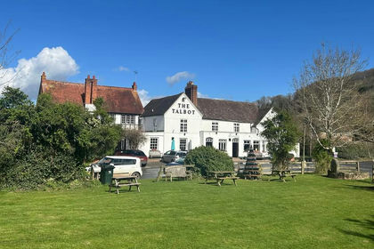 Pub for sale in Doddenham