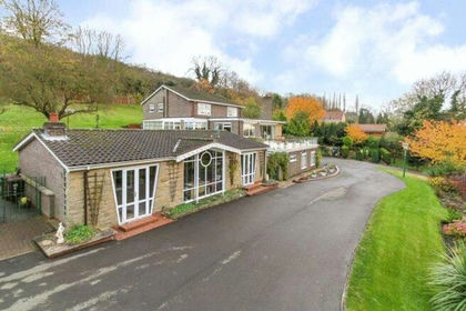 2.5 acres of House with Land for sale in Burton upon Stather