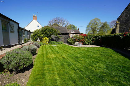 Barn Conversion for sale in Osgathorpe