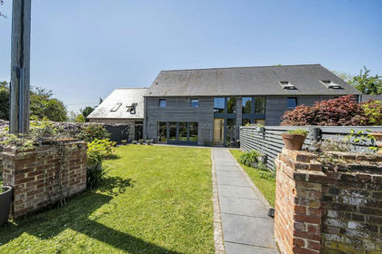 Land for sale in Kinnersley