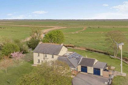 1 acre of House with Land for sale in Halvergate