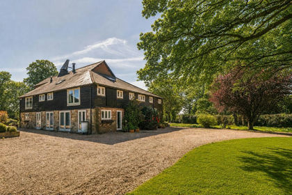 2 acres of Country Home for sale in Sandhurst