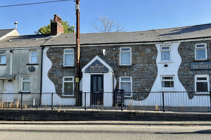 Pub for sale in Gwaun-Cae-Gurwen