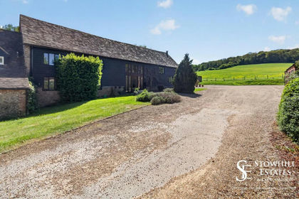1 acre of Barn Conversion for sale in Hughenden
