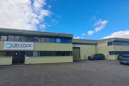 Warehouse for sale in Bedford