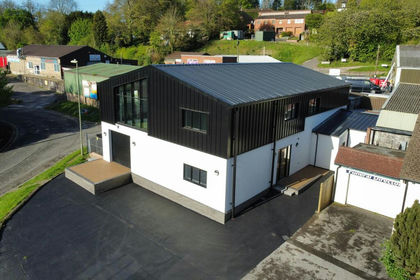 Warehouse for sale in Horndean