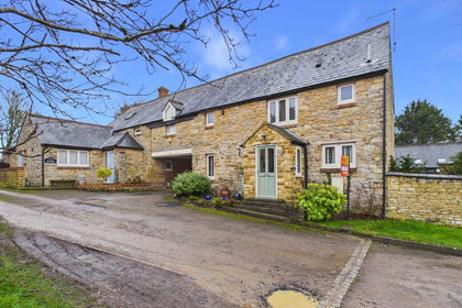 Land for sale in Tiffield