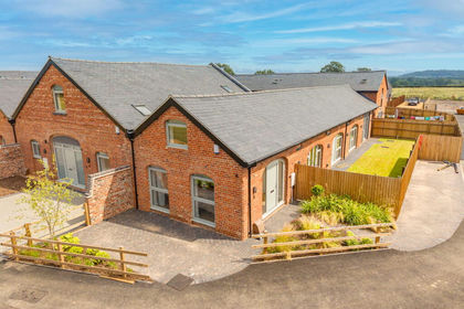Barn Conversion for sale in Studley