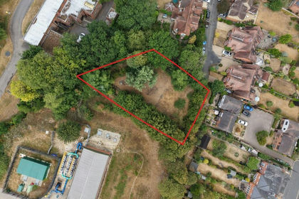 Small Plot of Land for sale in Pangbourne
