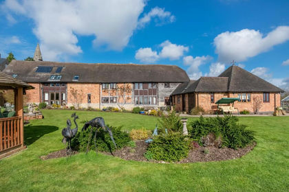 10.2 acres of Barn Conversion for sale in Temple Grafton